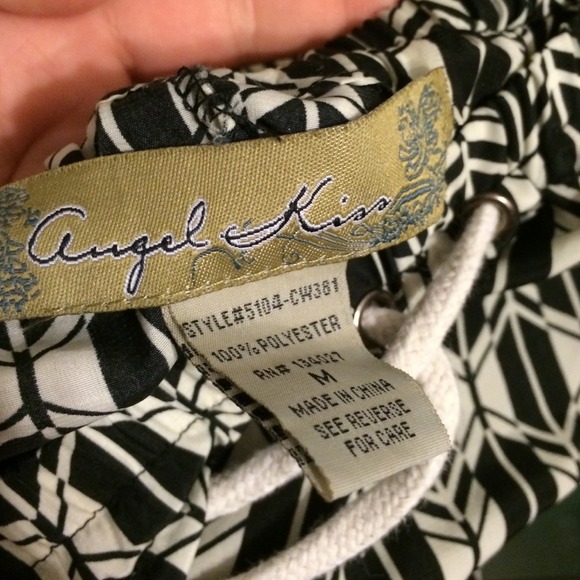 Shorts - Picture 2 of 3