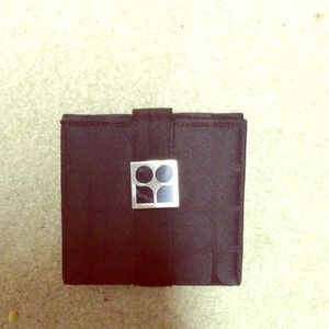 Kate spade bifold wallet