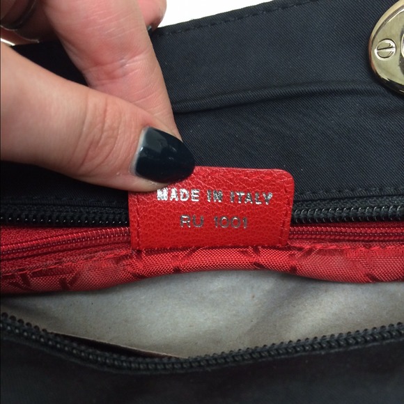 Sold - Picture 3 of 4