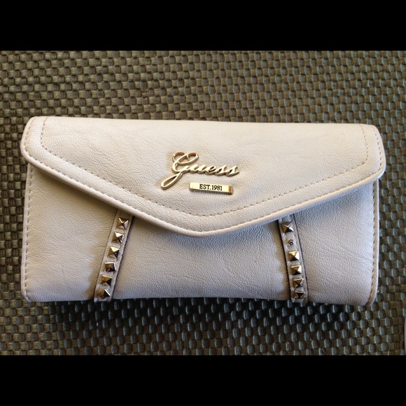 Beautiful Guess wallet