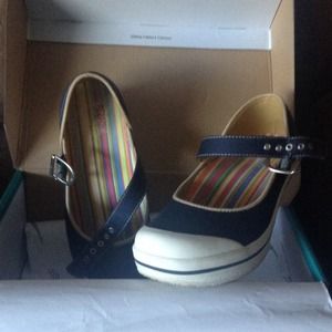 Dansko  Valerie Canvas Shoes