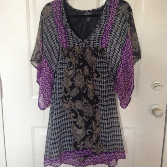 💰💰 SOLD Patterned flowy dress