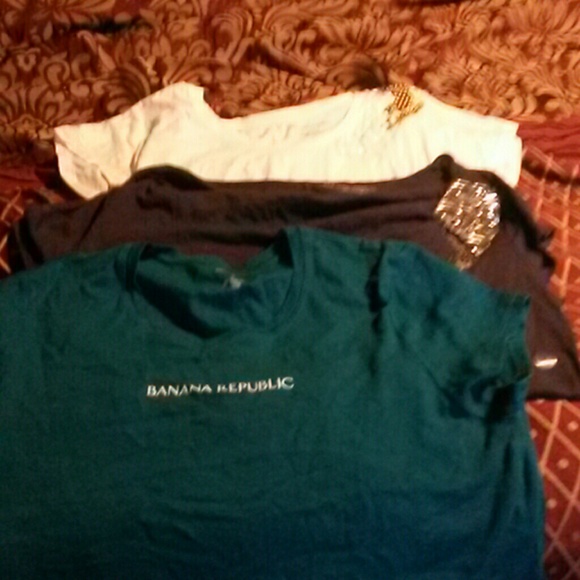 ??Bundle?? 3 shirts!????