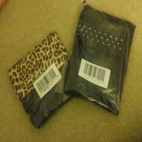 2 VS leggings