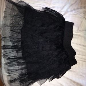 Black multi-layered skirt