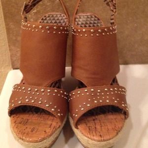 Jessica Simpson Geno wedge ⛔️Price  Reduced⛔️