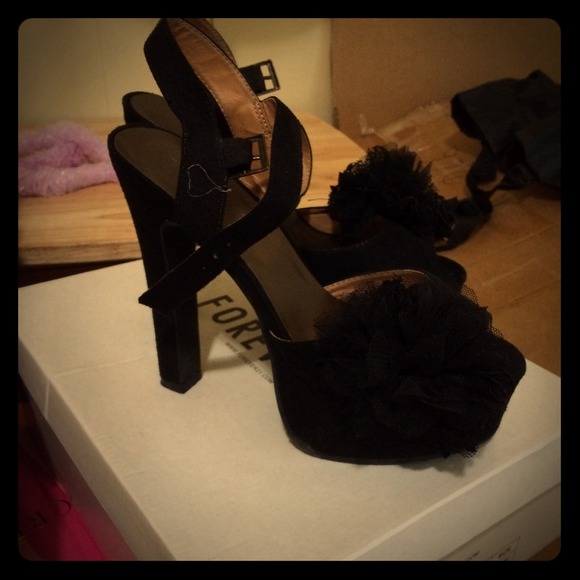 Forever 21 high heels with original box