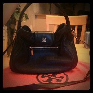 TRADE  NANCYROBLES97 100% Authentic Tory Burch
