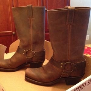 dillards frye shoes