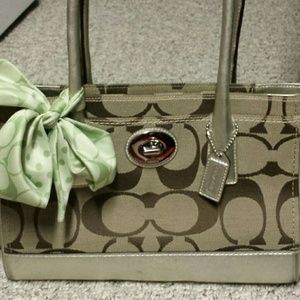 Coach purse w dustbag