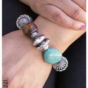 Nwt bracelet