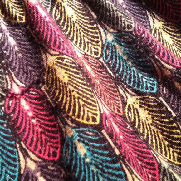 Hipster Feather Dress - Picture 2 of 2