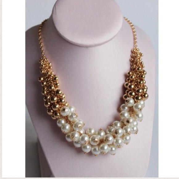 SALE! Jackie Baubles Pearl Necklace - Picture 2 of 4