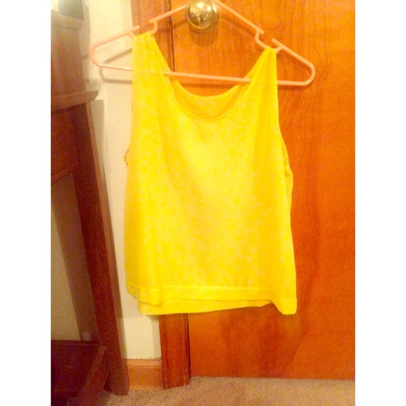 💖Sheer yellow tank top💖
