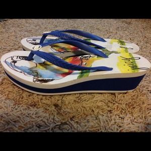 Brand new Juicy wedge flip flops