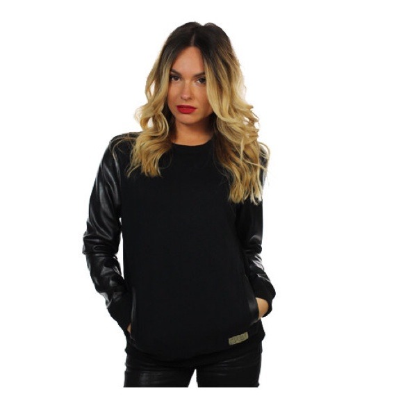 Entree L/S Leather Contrast Sweater