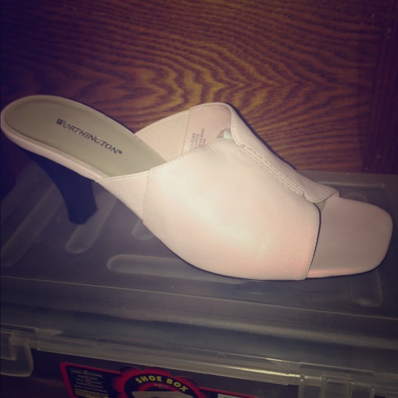 Soft pink slip on heel.