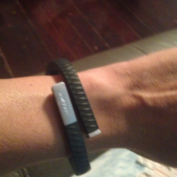 Jawbone up band