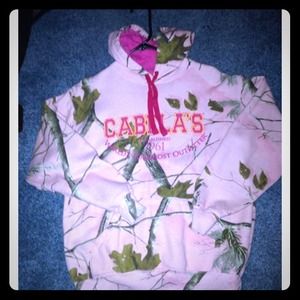 Pink camo cabella's hoodie