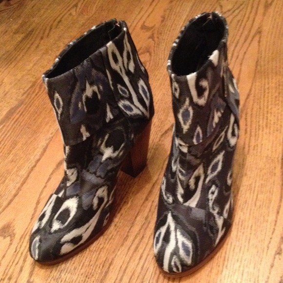 BRAND NEW .. RAG & BONE BOOTS