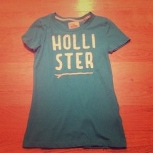 🚫SOLD🚫Hollister t-shirt