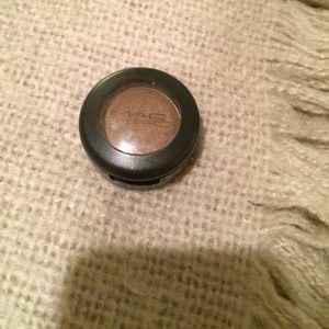 MAC mulch eyeshadow