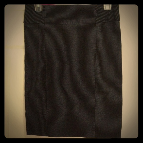 Pin-striped pencil skirt - Picture 1 of 2