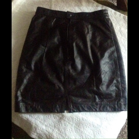 GENUINE leather skirt - Picture 2 of 3