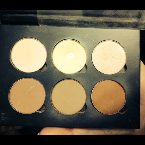 Anastasia contour kit !!!!!