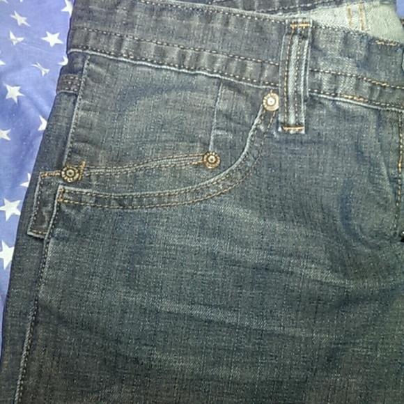 Jeans - Picture 2 of 3