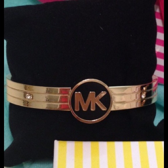 Micheal kors Gold thin diamond bracelet