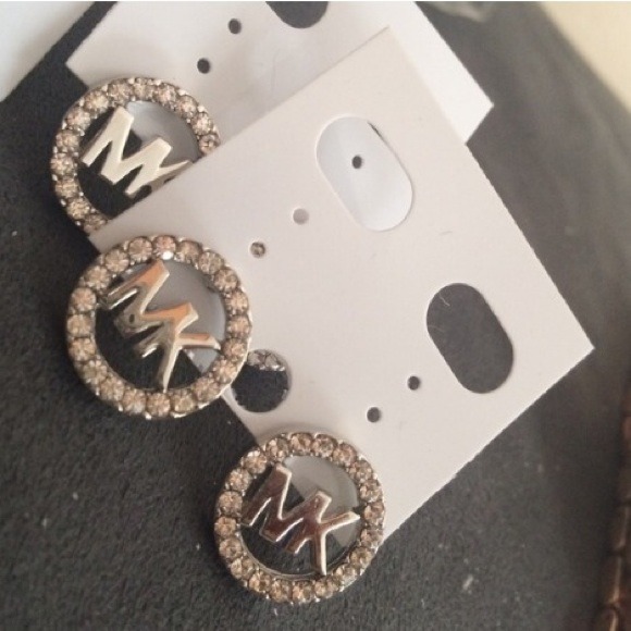 Micheal kors Round diamond earrings