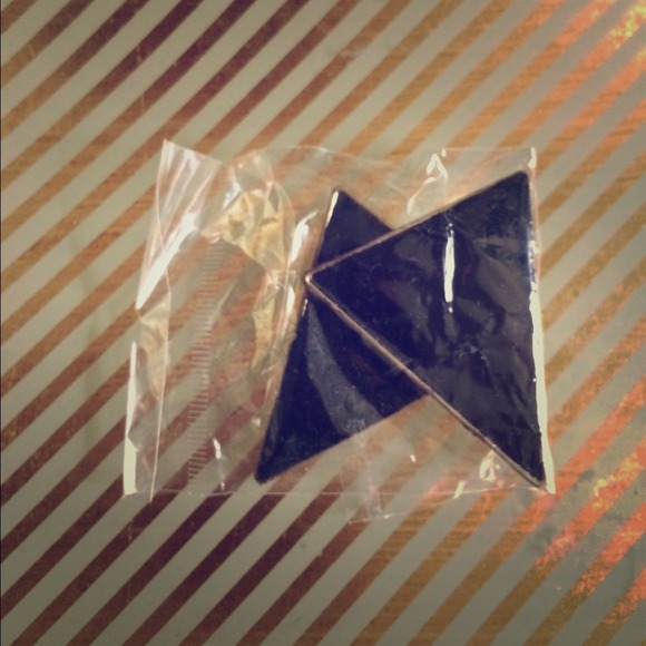 Black triangle earrings