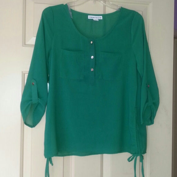 Green blouse - SOLD! - Picture 1 of 2