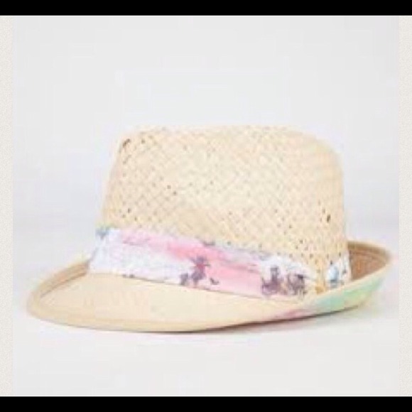 2 Fedora bundle for Nicole