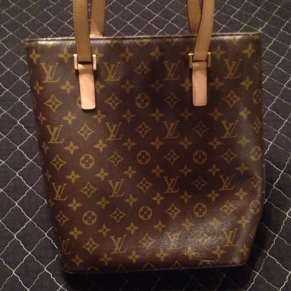Louis Vuitton Inspired Hand Bag