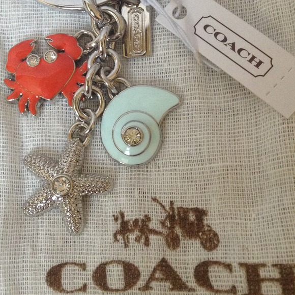 ❌❌SOLD❌❌Coach beach mix key ring crab starfish🎁 - Picture 4 of 4
