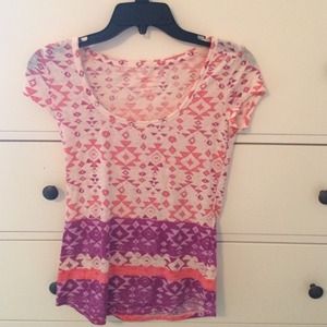 American eagle Aztec print tee shirt