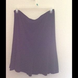 Black kick pleat skirt