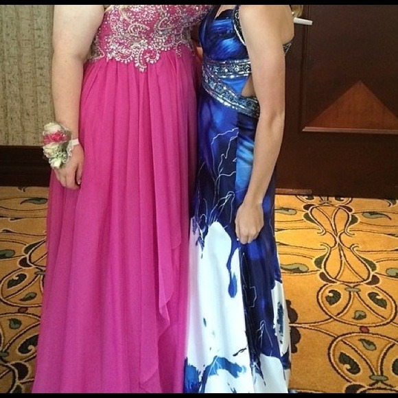 PROM DRESS! - Picture 2 of 4