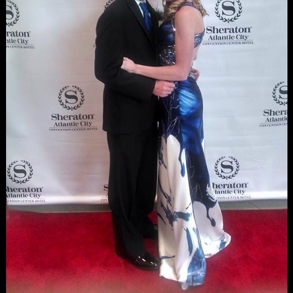 PROM DRESS! - Picture 3 of 4