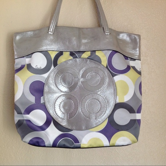 Authentic Coach Tote   Good condition