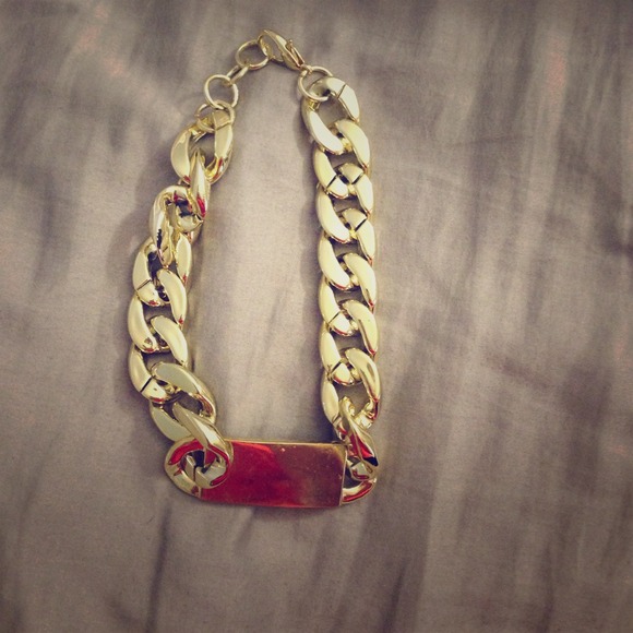 Gold chain necklace