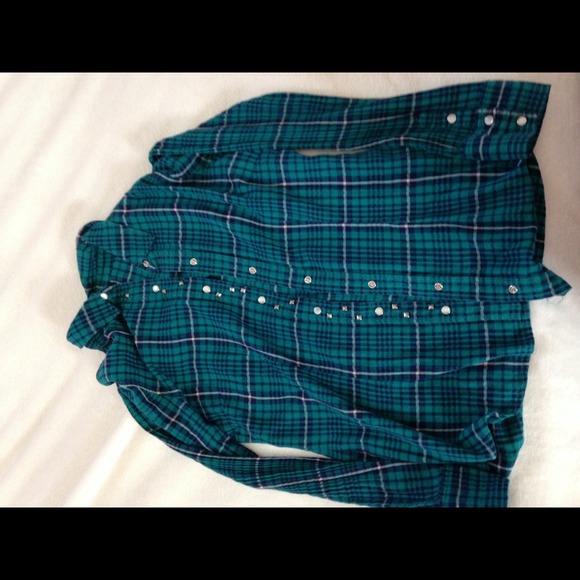 Blue/green/white long sleeved flannel - Picture 1 of 2