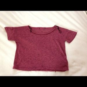 Maroon knit cropped shirt