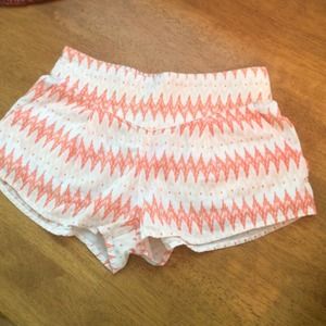 kirra rayon zig zag pattern shorts