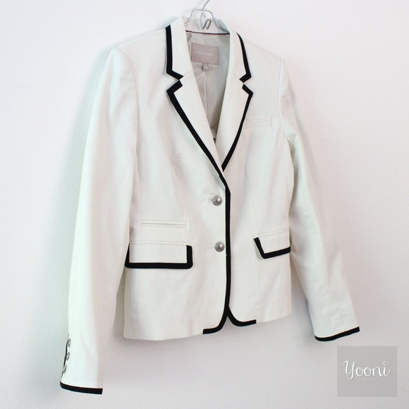 Banana Republic Jackets & Blazers - Cream Blazer with Black Trim Lining - NEW