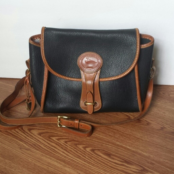 Authentic Dooney & Bourke Vintage handbag