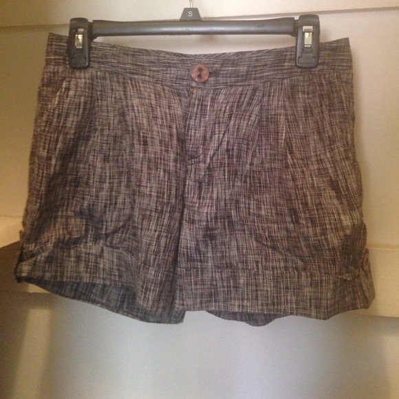 Kenziegirl black & white shorts