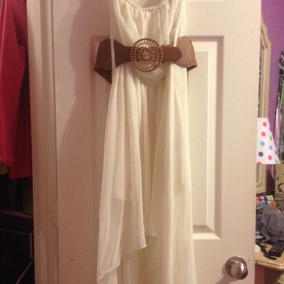 A white high low dress worn once